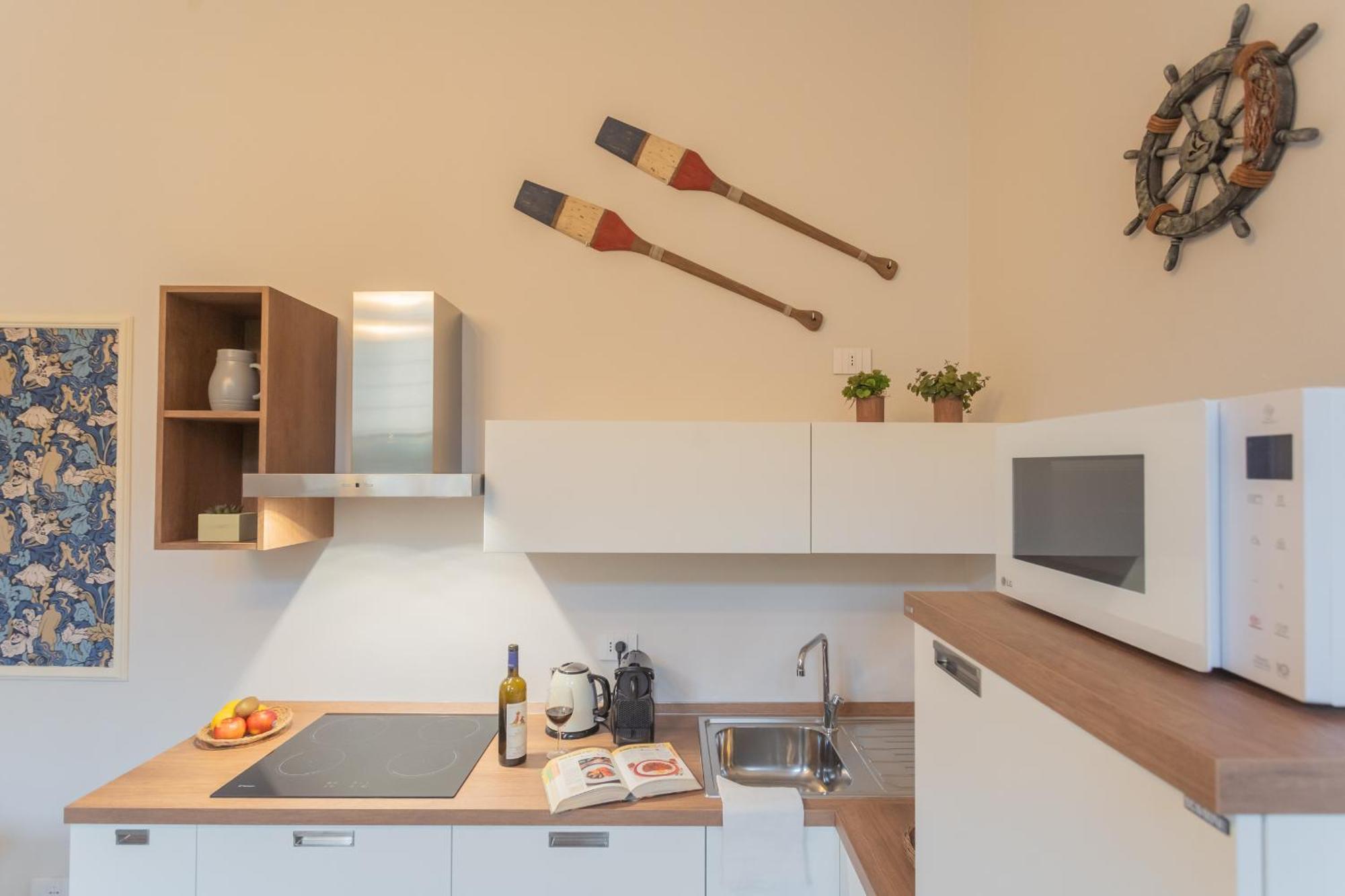 Cinque Giornate 70 Suites By Rent All โกโม ภายนอก รูปภาพ